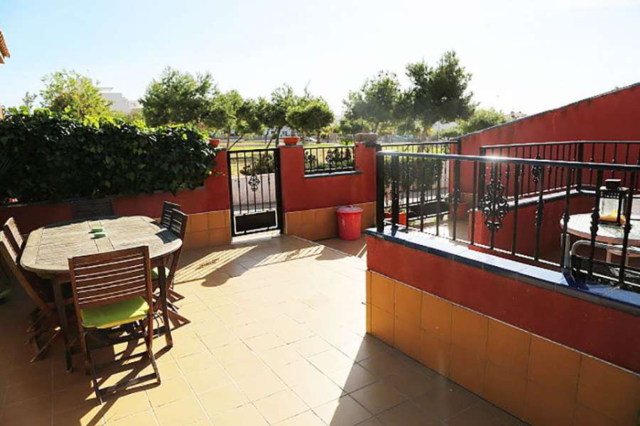 Venta - Bungalow - Chalet - adosado - A-TORREVIEJA - Aguas Nuevas