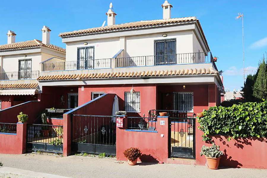 Venta - Bungalow - Chalet - adosado - A-TORREVIEJA - Aguas Nuevas