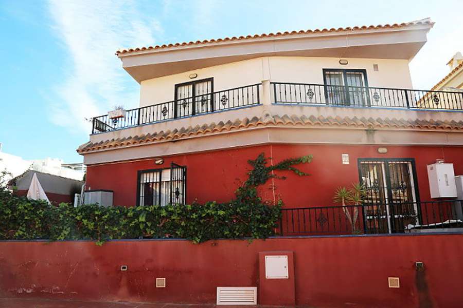 Venta - Bungalow - Chalet - adosado - A-TORREVIEJA - Aguas Nuevas