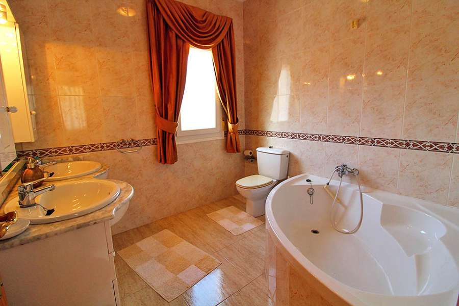 Venta - Chalet - Villa - A-TORREVIEJA - Los Balcones