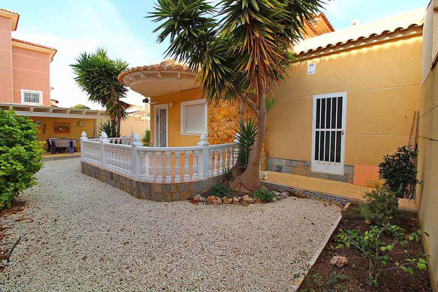 Venta - Chalet - Villa - A-TORREVIEJA - Los Balcones