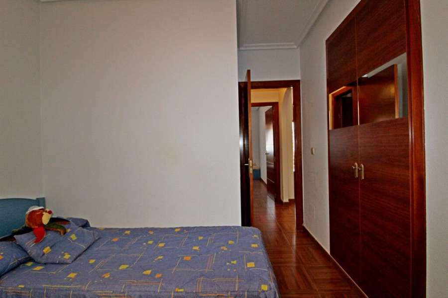 Venta - Bungalow - Chalet - adosado - A-TORREVIEJA - Aguas Nuevas