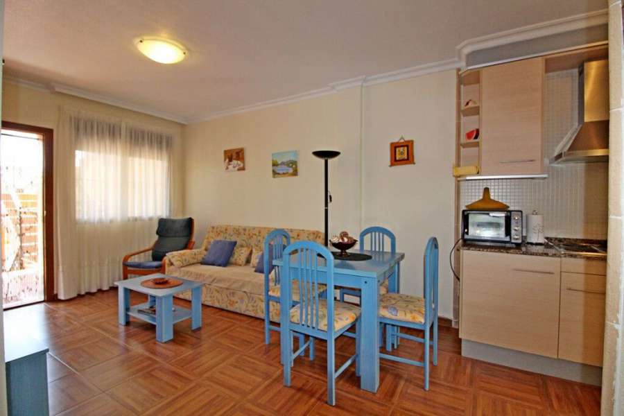 Venta - Bungalow - Chalet - adosado - A-TORREVIEJA - Aguas Nuevas