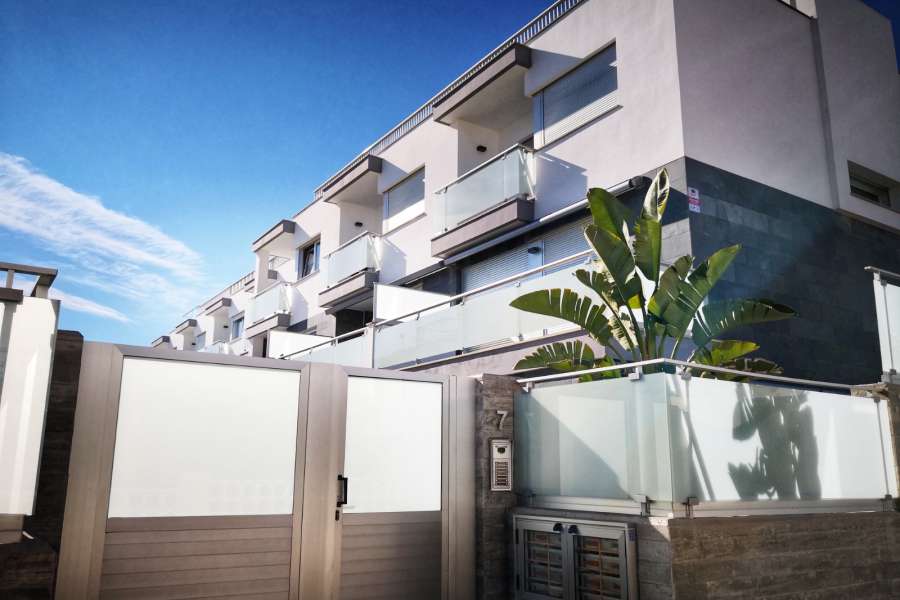 Venta - Bungalow - Chalet - adosado - A-GUARDAMAR DEL SEGURA - Cervantes-Playa