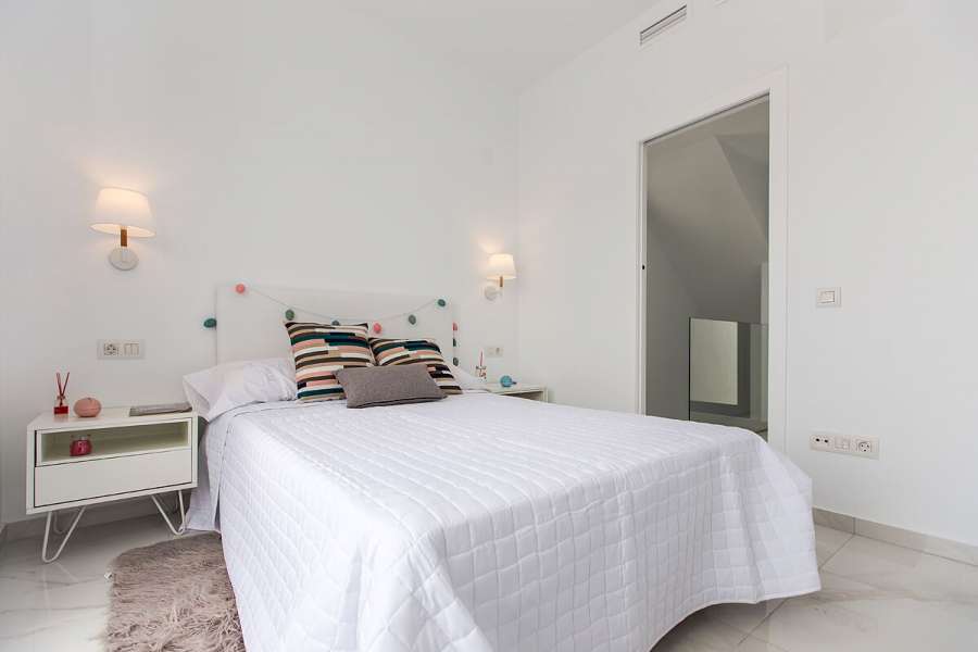 Venta - Bungalow - Chalet - adosado - A-ORIHUELA COSTA - COSTA Villamartin