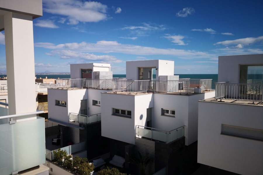 Venta - Bungalow - Chalet - adosado - A-GUARDAMAR DEL SEGURA - Cervantes-Playa