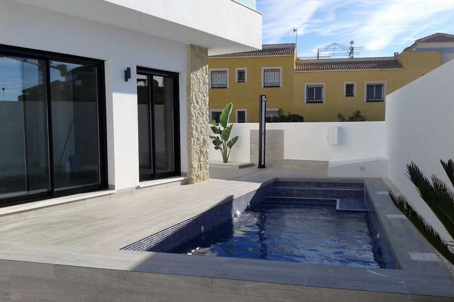 Venta - Chalet - Villa - Montesinos