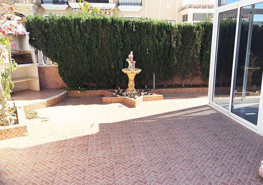 Venta - Bungalow - Chalet - adosado - A-TORREVIEJA - Aguas Nuevas