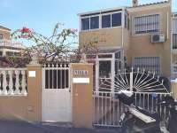 Venta - Bungalow - Chalet - adosado - A-TORREVIEJA - Aguas Nuevas