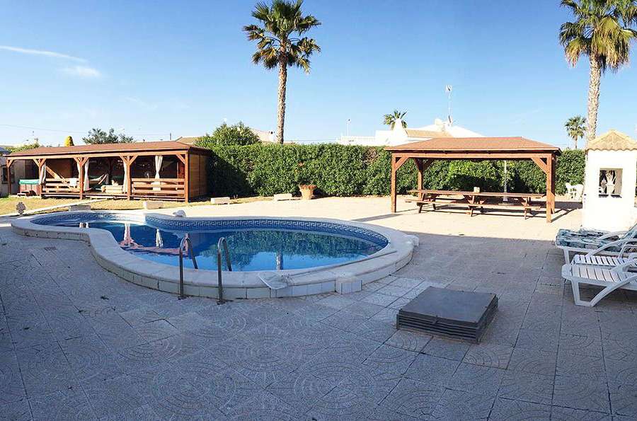 Venta - Chalet - Villa - A-TORREVIEJA - La Siesta