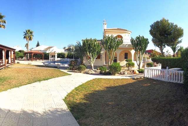 Дом - Продажа - A-TORREVIEJA - La Siesta