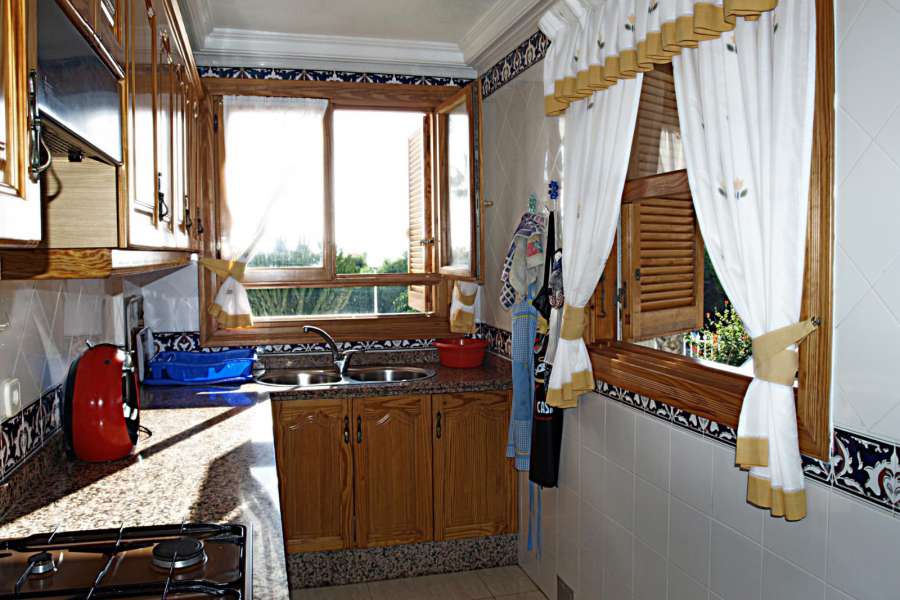 Venta - Bungalow - Chalet - adosado - A-GUARDAMAR DEL SEGURA - Sur (rotonda entrada)