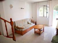 Venta - Bungalow - Chalet - adosado - A-GUARDAMAR DEL SEGURA - Sur (rotonda entrada)