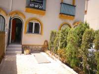 Venta - Bungalow - Chalet - adosado - A-GUARDAMAR DEL SEGURA - Sur (rotonda entrada)