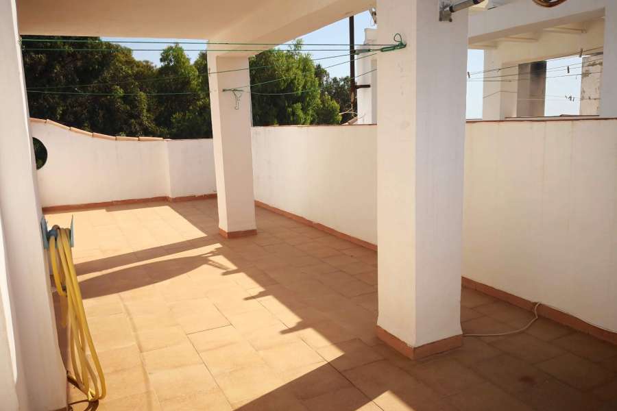 Venta - Bungalow - Chalet - adosado - A-GUARDAMAR DEL SEGURA - Sur (rotonda entrada)