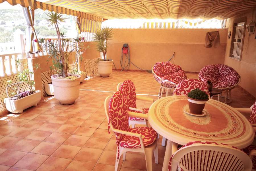 Venta - Planta Baja - A-GUARDAMAR DEL SEGURA - Sur (rotonda entrada)