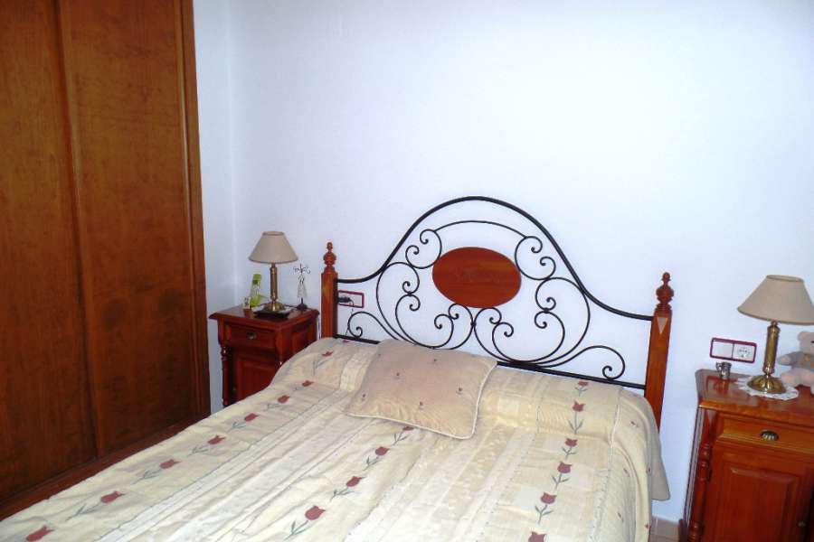 Venta - Bungalow - Chalet - adosado - A-GUARDAMAR DEL SEGURA - Oeste (Eden-Raso)