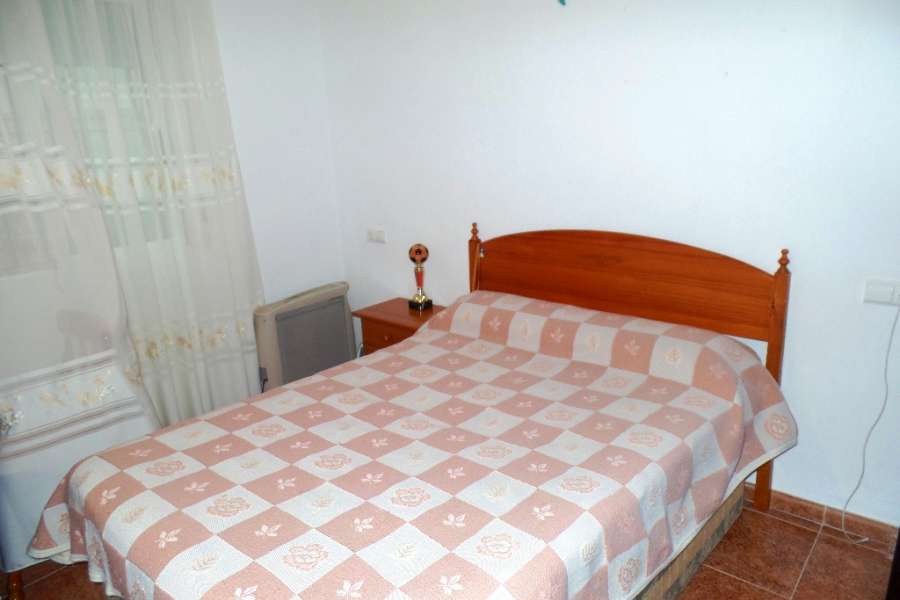 Venta - Bungalow - Chalet - adosado - A-GUARDAMAR DEL SEGURA - Oeste (Eden-Raso)