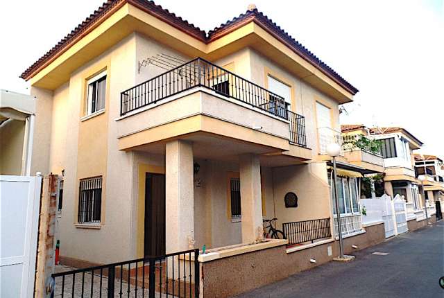 Bungalow - Chalet - adosado - Venta - A-GUARDAMAR DEL SEGURA - Oeste (Eden-Raso)