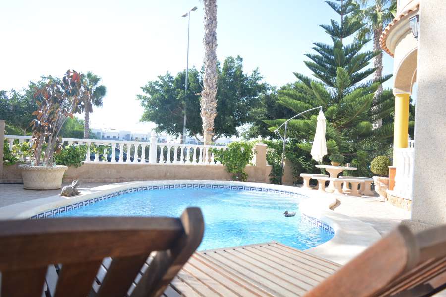 Venta - Chalet - Villa - A-GUARDAMAR DEL SEGURA - Oeste (Eden-Raso)