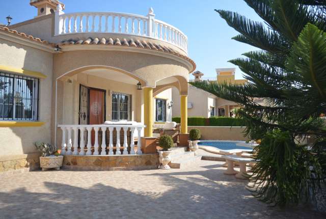 Chalet - Villa - Venta - A-GUARDAMAR DEL SEGURA - Oeste (Eden-Raso)