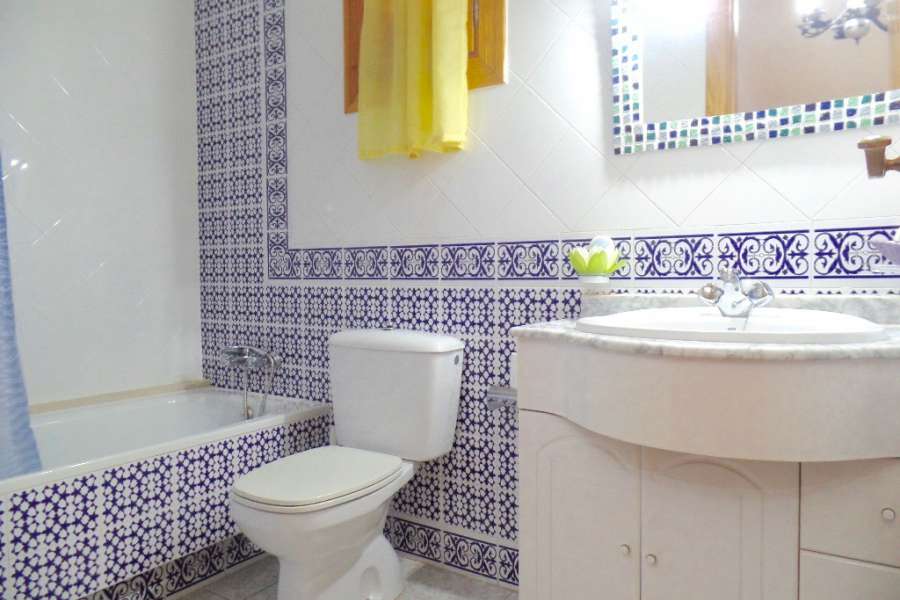 Venta - Chalet - Villa - A-GUARDAMAR DEL SEGURA - Pueblo 