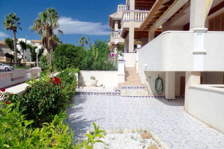 Venta - Chalet - Villa - A-GUARDAMAR DEL SEGURA - Pueblo 