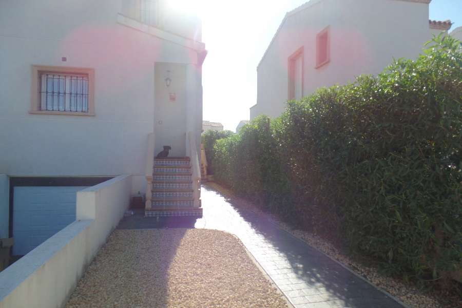 Vente - Bungalow - Chalet - adosado - A-GUARDAMAR DEL SEGURA - Oeste (Eden-Raso)
