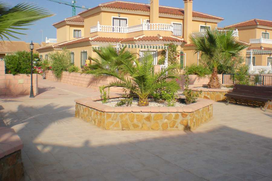 Sale - Bungalow - Chalet - adosado - Almoradi