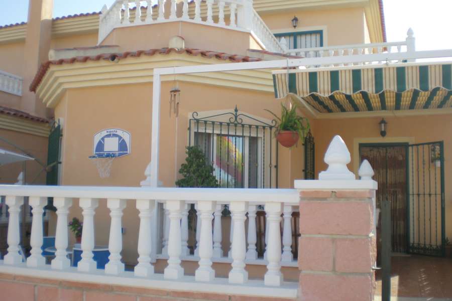 Sale - Bungalow - Chalet - adosado - Almoradi
