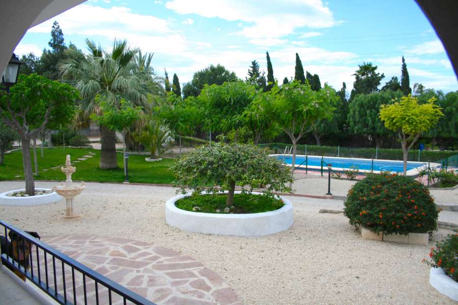 Venta - Chalet - Villa - A-ALICANTE CAPITAL - Vistahermosa