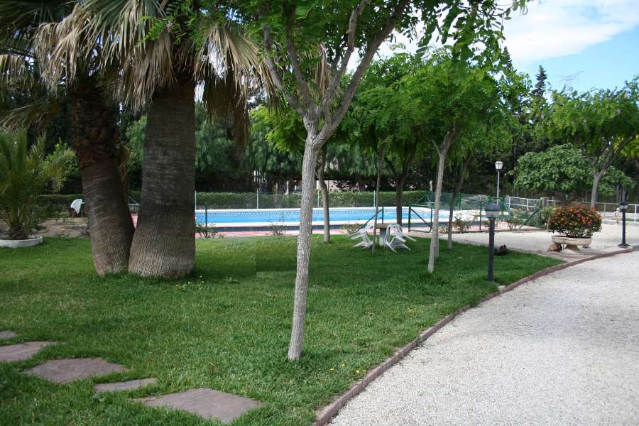 Venta - Chalet - Villa - A-ALICANTE CAPITAL - Vistahermosa