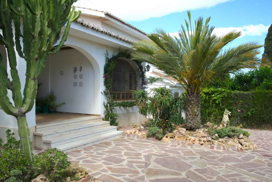 Venta - Chalet - Villa - A-ALICANTE CAPITAL - Vistahermosa