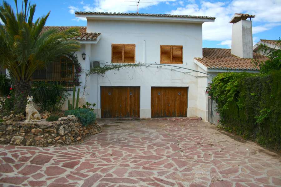 Venta - Chalet - Villa - A-ALICANTE CAPITAL - Vistahermosa