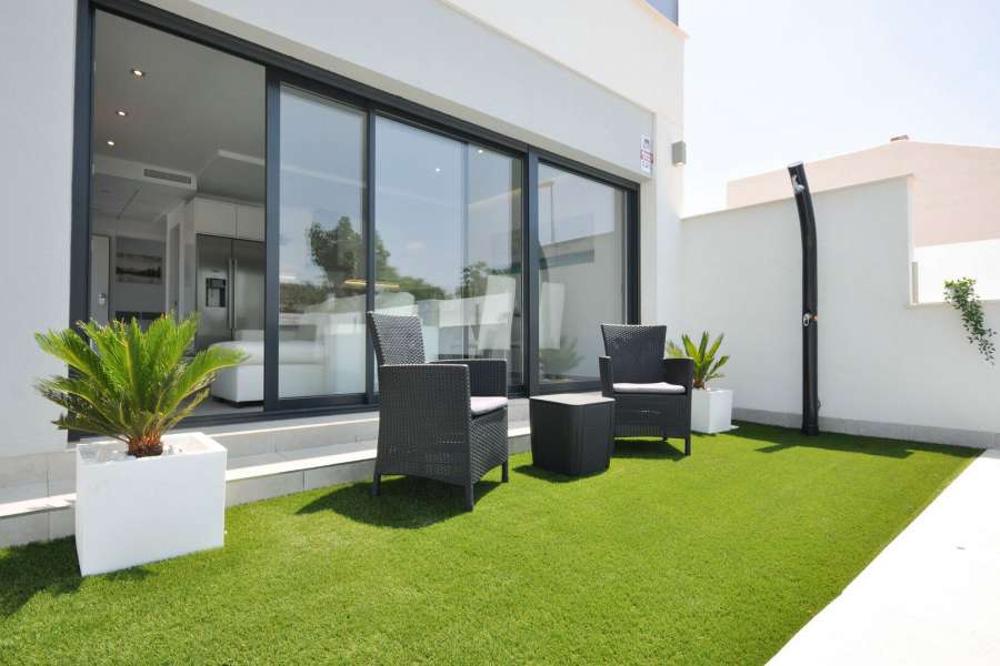 Venta - Chalet - Villa - A-ORIHUELA COSTA - COSTA Playa Flamenca