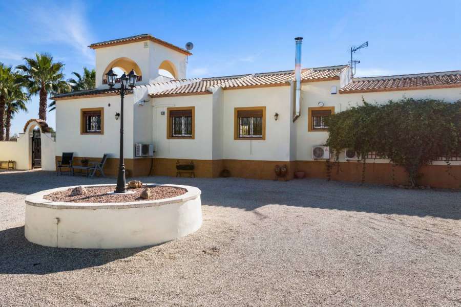 Sale - Estate - Almoradi