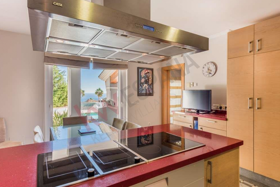 Venta - Chalet - Villa - Manilva