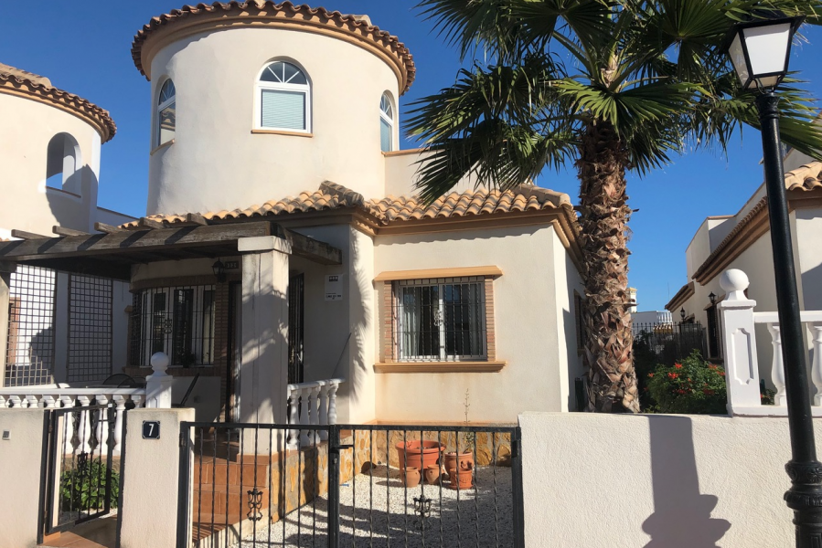 Venta - Bungalow - Chalet - adosado - A-GUARDAMAR DEL SEGURA - Oeste (Eden-Raso)