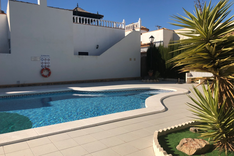 Venta - Bungalow - Chalet - adosado - A-GUARDAMAR DEL SEGURA - Oeste (Eden-Raso)