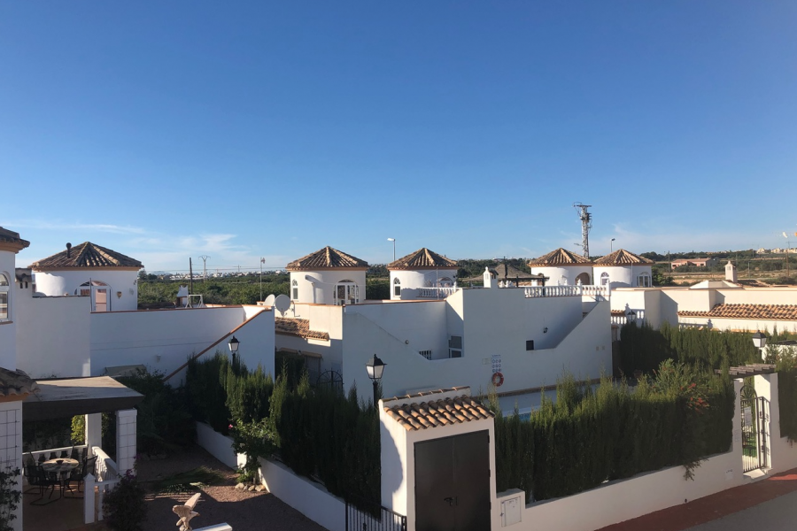 Venta - Bungalow - Chalet - adosado - A-GUARDAMAR DEL SEGURA - Oeste (Eden-Raso)