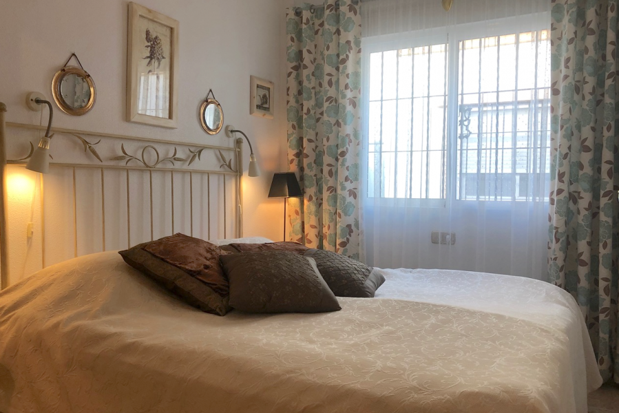 Venta - Bungalow - Chalet - adosado - A-GUARDAMAR DEL SEGURA - Oeste (Eden-Raso)