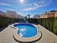 Продажа - Бунгало/Taунхаус - A-GUARDAMAR DEL SEGURA - Sur (rotonda entrada)