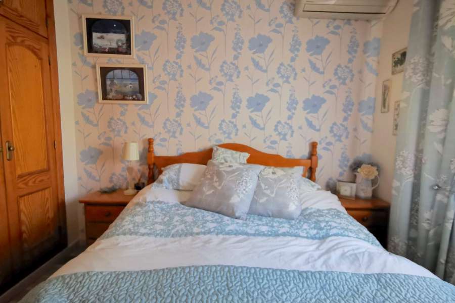 Продажа - Бунгало/Taунхаус - A-GUARDAMAR DEL SEGURA - Sur (rotonda entrada)