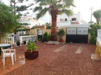 Venta - Bungalow - Chalet - adosado - La Marina - Urbanizaciones