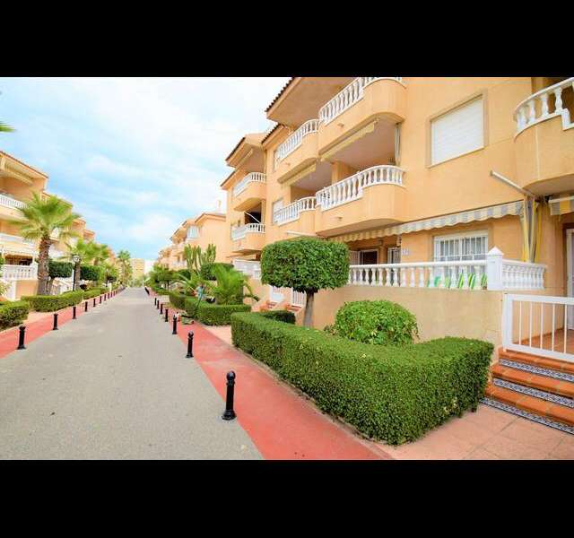 Продажа - Бунгало/Taунхаус - A-GUARDAMAR DEL SEGURA - Cervantes-Playa