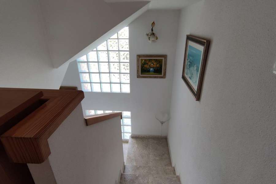 Venta - Bungalow - Chalet - adosado - A-ALICANTE CAPITAL - SAN JUAN PLAYA-GOLF ALICANTE