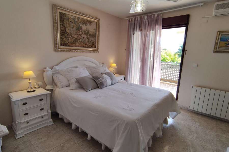 Venta - Bungalow - Chalet - adosado - A-ALICANTE CAPITAL - SAN JUAN PLAYA-GOLF ALICANTE