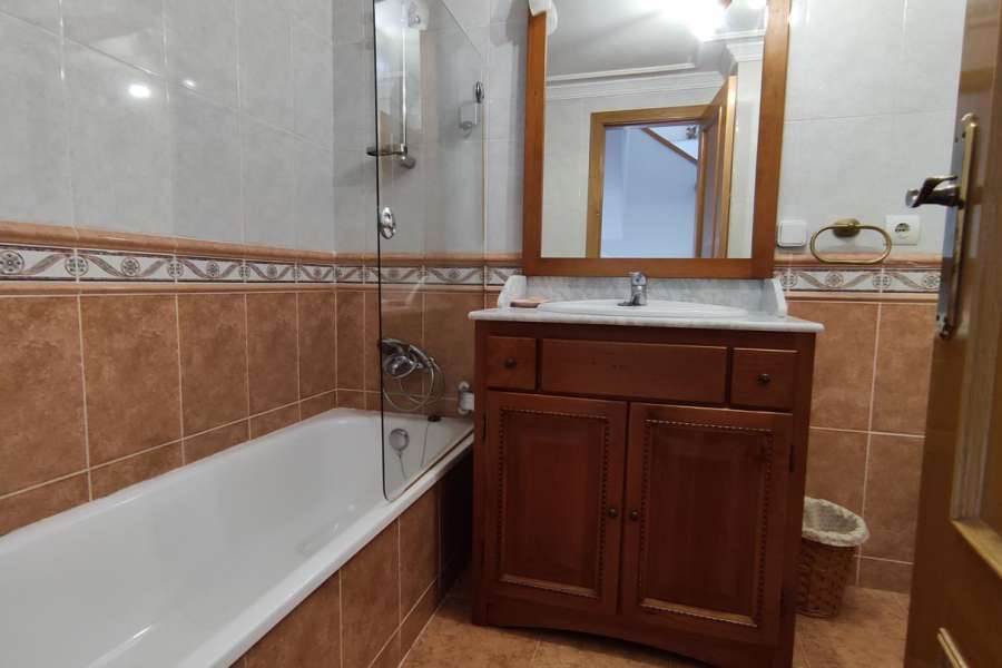 Venta - Bungalow - Chalet - adosado - A-ALICANTE CAPITAL - SAN JUAN PLAYA-GOLF ALICANTE