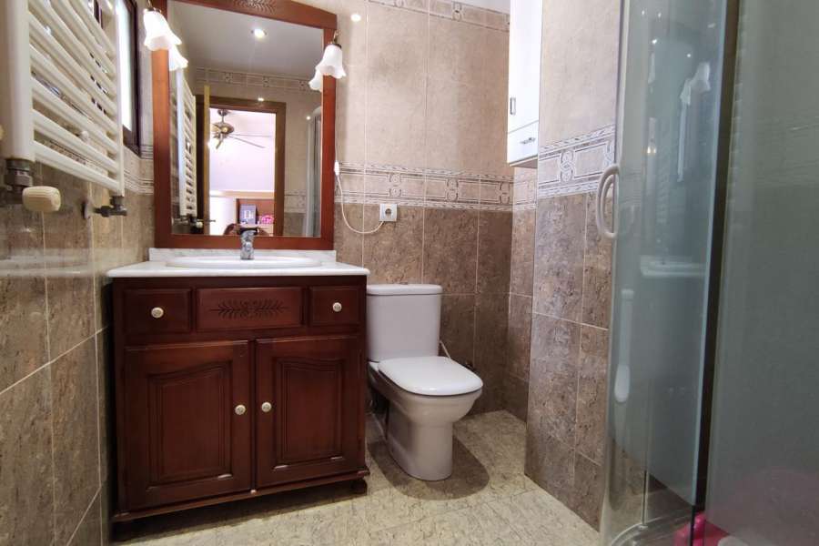 Venta - Bungalow - Chalet - adosado - A-ALICANTE CAPITAL - SAN JUAN PLAYA-GOLF ALICANTE