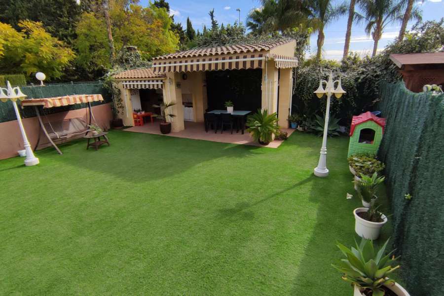 Venta - Bungalow - Chalet - adosado - A-ALICANTE CAPITAL - SAN JUAN PLAYA-GOLF ALICANTE
